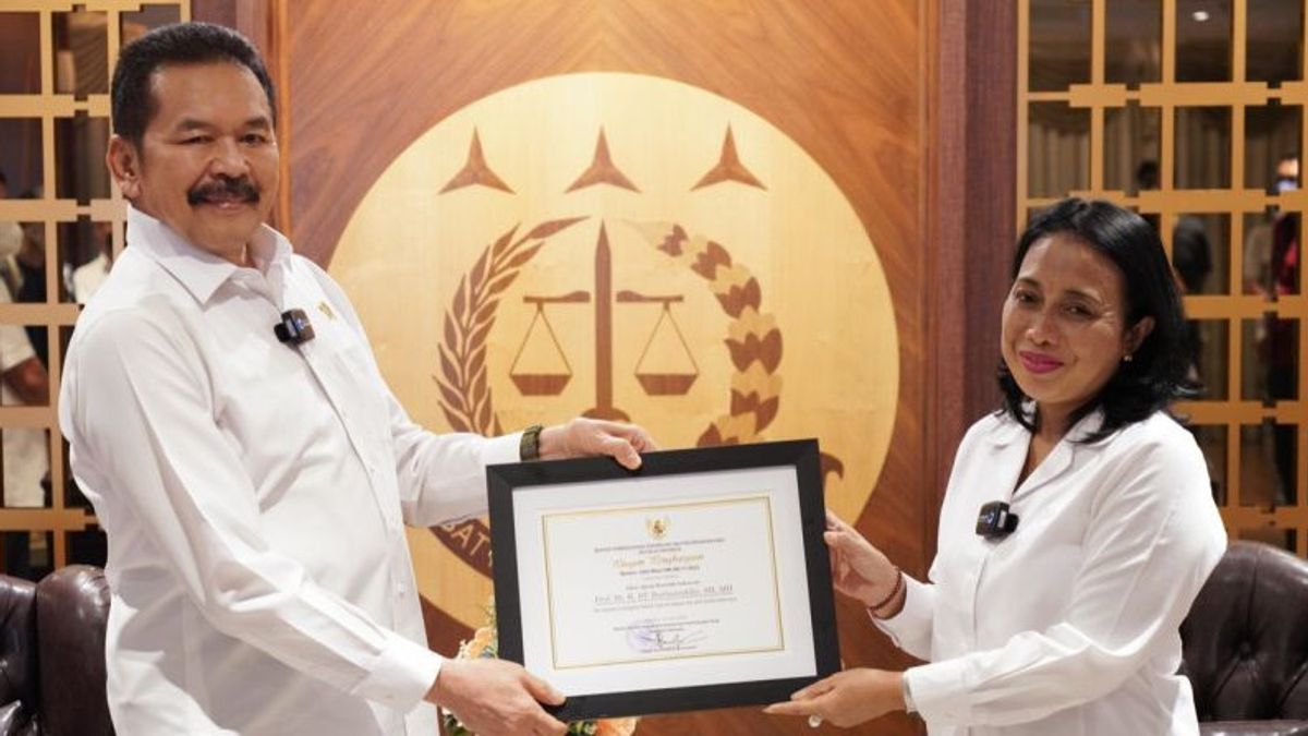 Kementerian PPPA Berikan Penghargaan kepada Jaksa Agung Atas Komitmen Penegakan Hukum Perempuan dan Anak