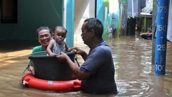 雅加达洪水开始消退，仍在雅加达东部浸泡10个RT