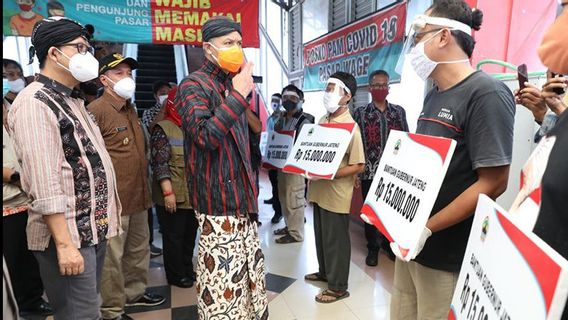 Pedagang Pasar Wage Purwokerto Tersenyum, Dapat Bantuan dari Ganjar Rp2 Miliar