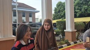 Putrinya Maafkan Oknum Pemukulan, Zaskia Adya Mecca Tegaskan Proses Hukum Tetap Berjalan