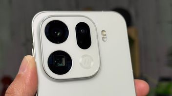 OPPO Find X9 Ultra Pamer Kamera Zoom 10x 