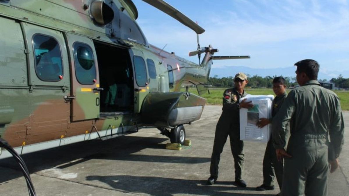 Timika Air Base Help Send 30 Voice Boxes And 9 KPPS Officers To The District Of Jila, Central Papua