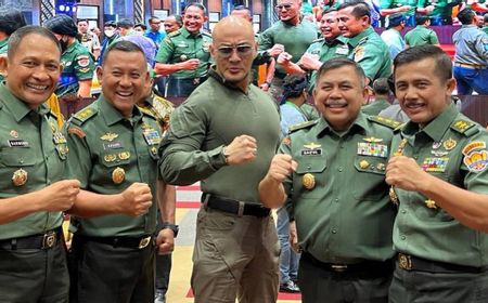 Penasaran dengan Gaji dan Tunjangan Letkol Tituler Deddy Corbuzier? Ini Aturannya