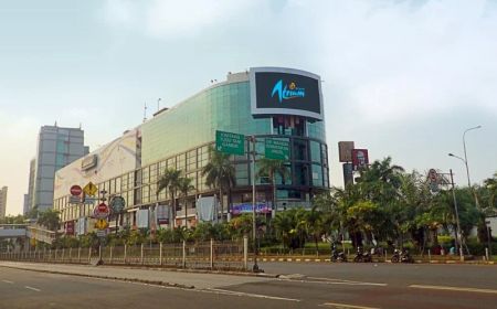 Plaza Atrium Alami Pailit, Berikut Profilnya