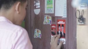 Respons Aksi Tempel Stiker Ganjar-Jokowi di Rumah Warga Solo, Gibran: Bukan Cuma Saya