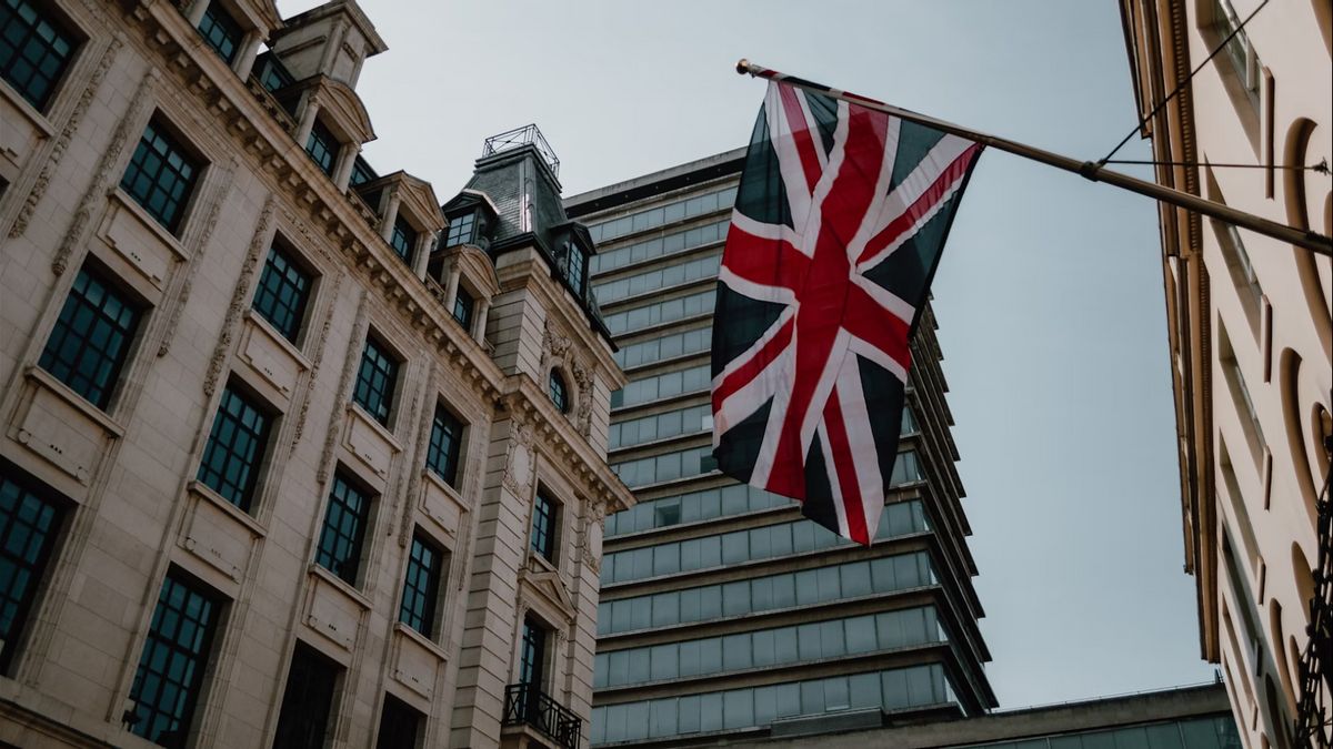 Following The United Nations, Britain Revokes Sanctions Of Syrian President Ahmad Al-Sharaa