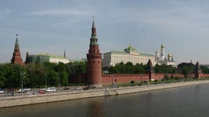 Kremlin Dikabarkan Minta Pejabat Rusia Hentikan Penggunaan iPhone, Peskov: Ponsel Cerdas Tidak Boleh untuk Urusan Dinas