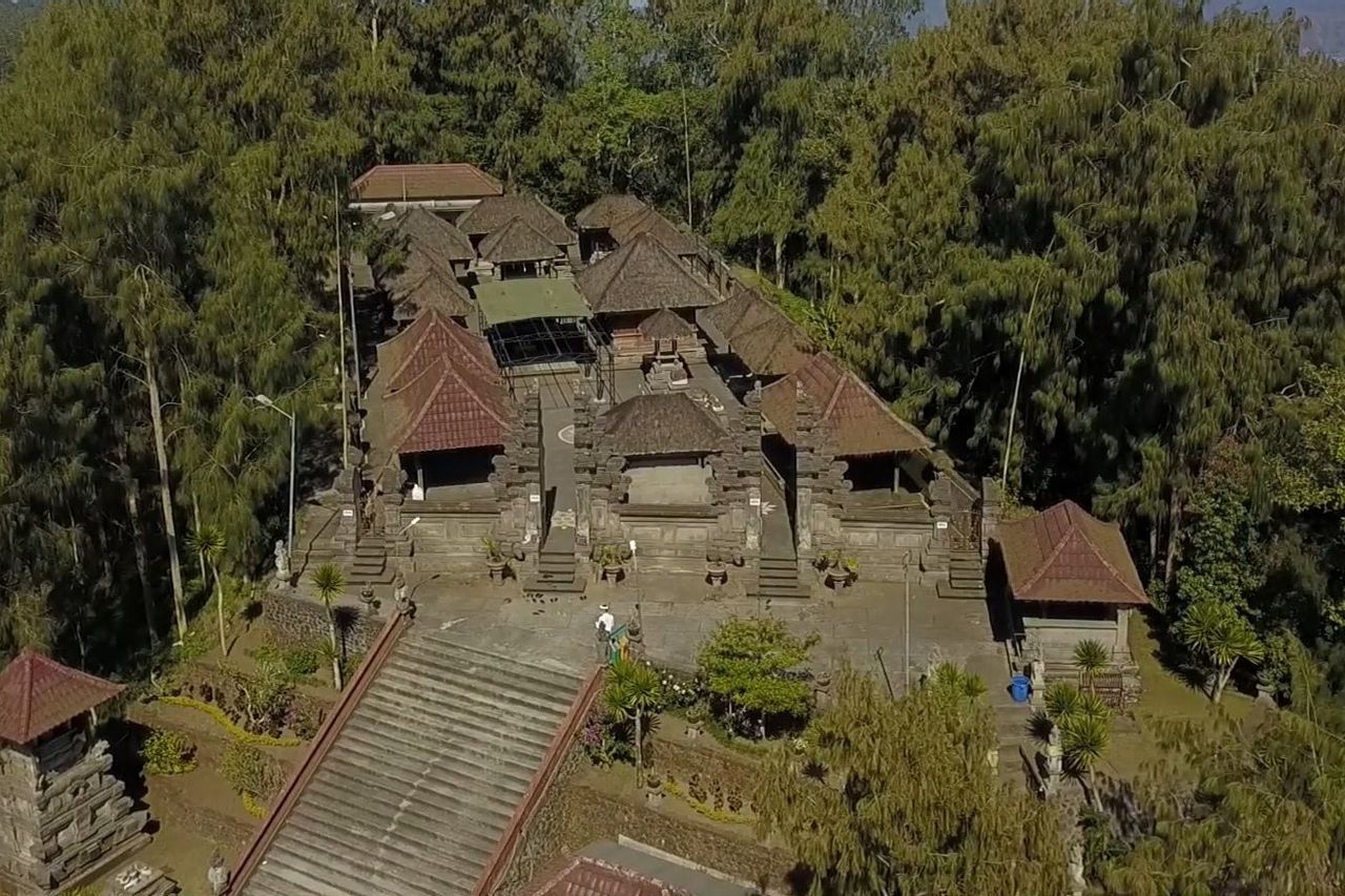 Puncak Penulisan Di Bali: Sejarah, Pemujaan, Dan Lokasinya
