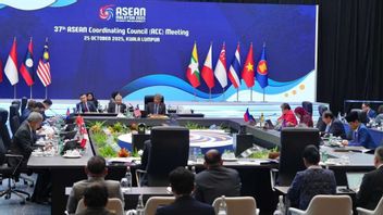 Sugiono : L'Indonésie continuera de contribuer au renforcement de la capacité et de l'efficacité de l'ASEAN