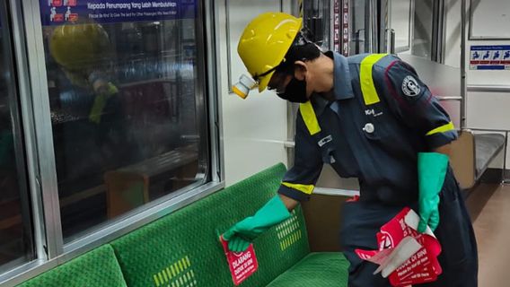 KRL Passengers Can Now Sit Without Keeping Their Distance