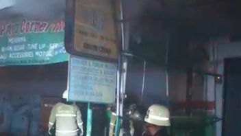 Atelier de moto à Cilangkap incendié, propriétaires pertes de 500 millions de roupies
