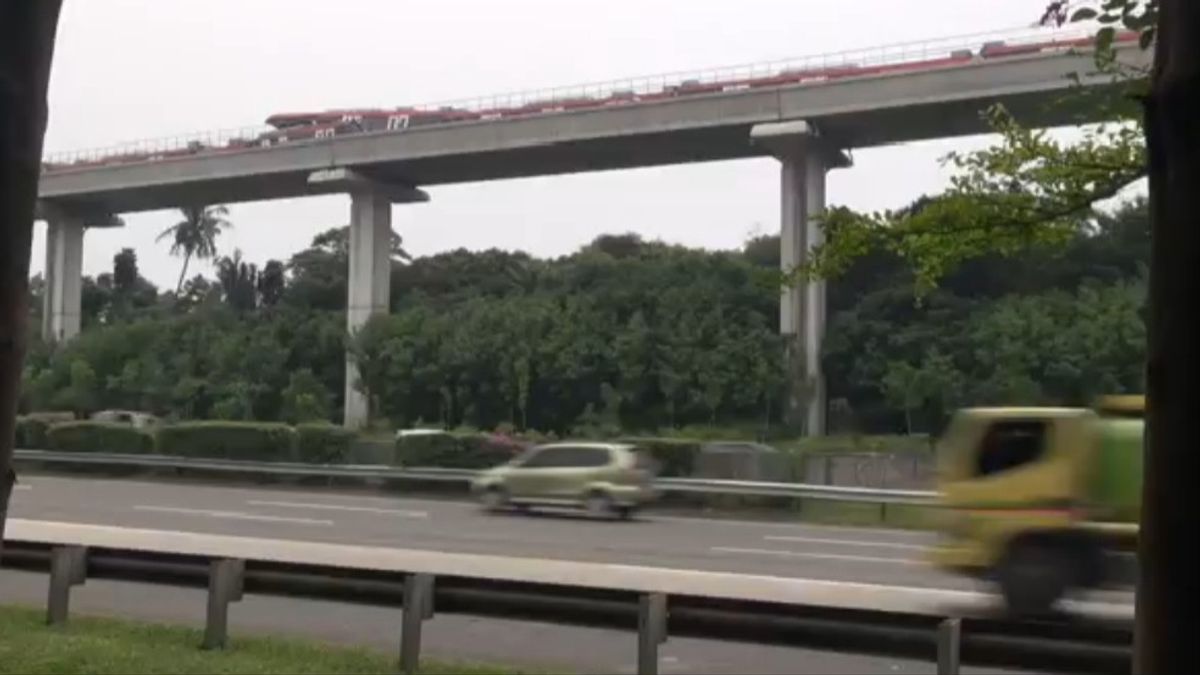 Cause Présumée De La Collision Du TLR De Jabotabek, INKA: Un Machiniste A Fait La Collision Trop Rapidement