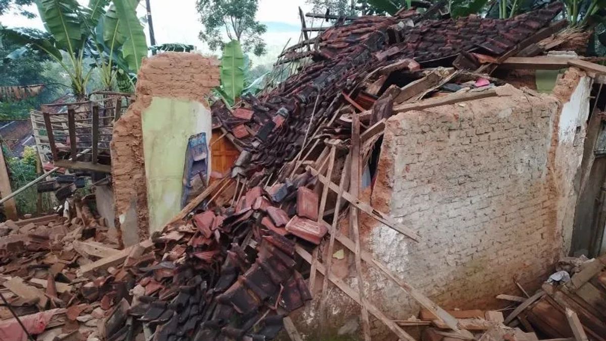 BPBD Catat 46 Bangunan Rusak Akibat Gempa M 5,8 Sukabumi, Termasuk 2 Sekolah