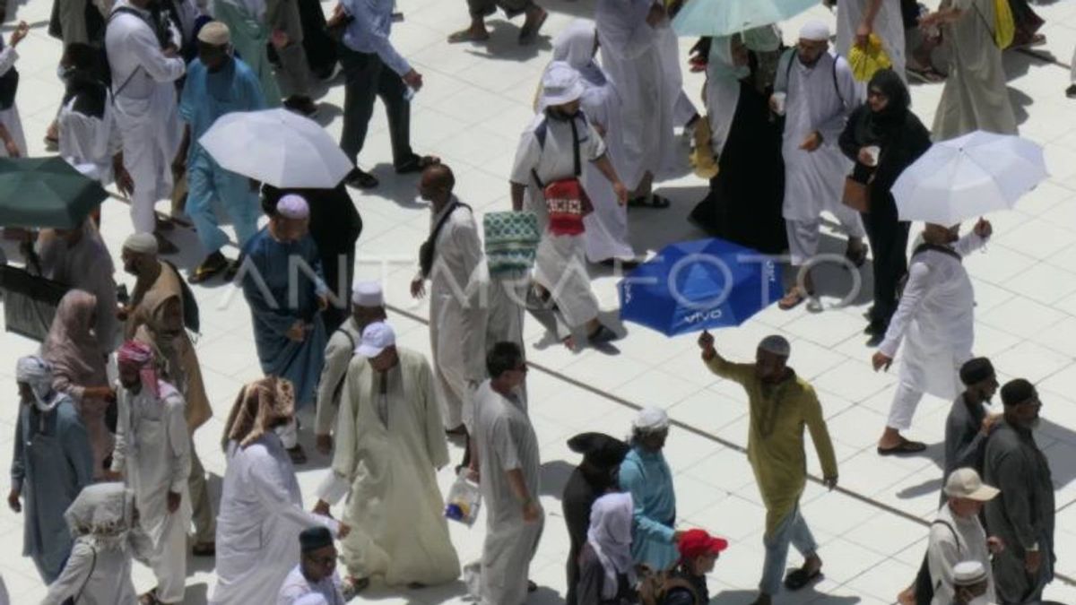 Kemenkes Ingatkan Peserta Haji Waspada Heat Stroke saat Prosesi Armuzna