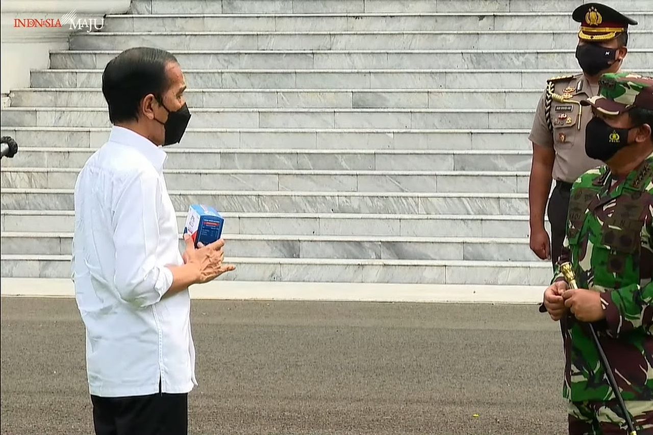 Jokowi Demande Au Commandant De La TNI De Superviser Correctement 300 Mille Médicaments Gratuits Pour Les Patients COVID-19