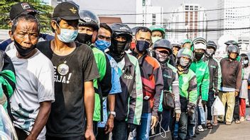 53 Pour Cent Des Résidents De JAKARTA Reçoivent De L’aide Sociale En Raison De COVID-19
