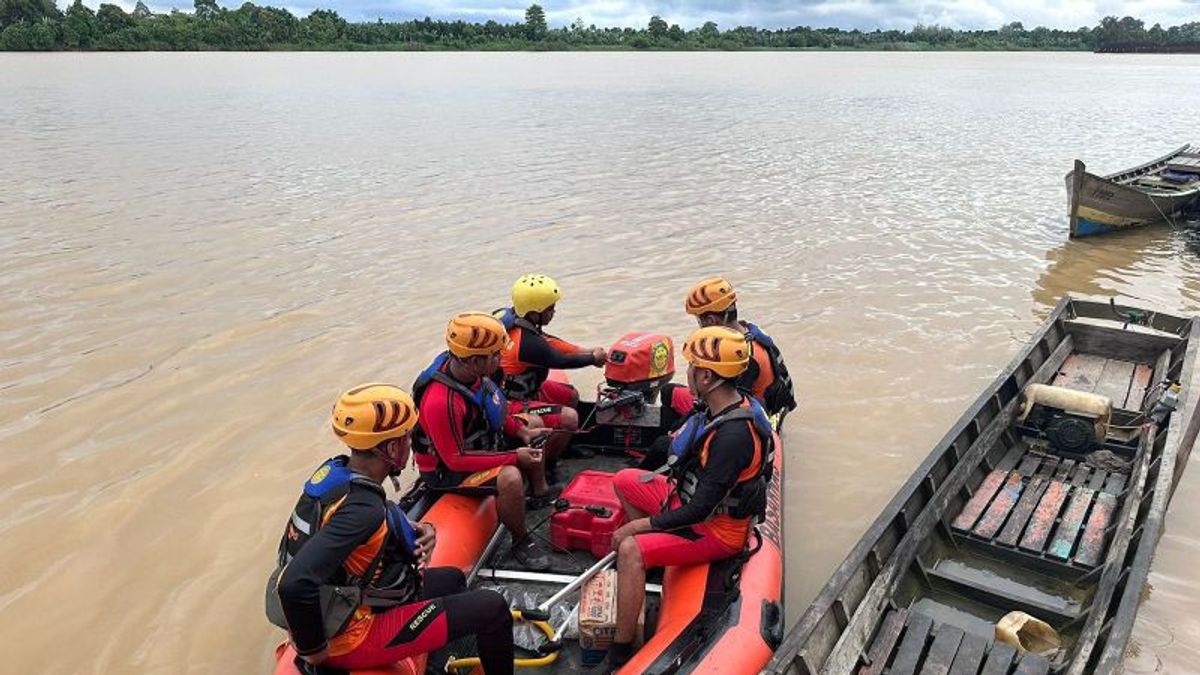 Seorang Kesurupan Jatuh ke Sungai Batanghari dan Dilaporkan Hilang