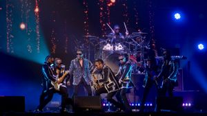 Babyface Suguhkan Puluhan Lagu Abadi di Hadapan Penggemarnya di Jakarta