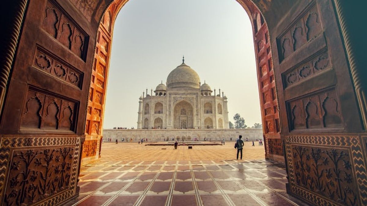 Langkah Darurat India dengan Menutup Taj Mahal dari COVID-19