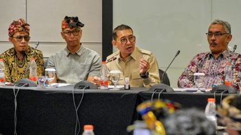 وزير الثقافة فضلي زون دورونغ أبحاث كيريس لومبوك ومانوسكريب لونتال