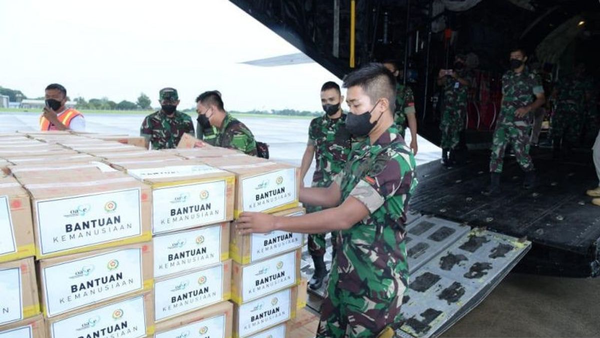 Hercules Plane Sends 12 Tons Of Aid For Victims Of The Eruption Of Mount Semeru