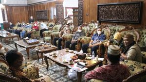 Kayu Sekecil Apapun Bisa Disulap Jadi Barang Seni, Gubernur Gorontalo Sambangi Jepara Bahas Investasi
