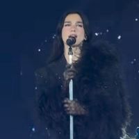 Dua Lipa Gugat Samsung, Foto di Kotak TV Diduga Dipakai Tanpa Izin