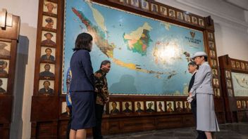 国立博物館、インドネシアの部族と文化の多様性のための成仁天皇カグミ訪問