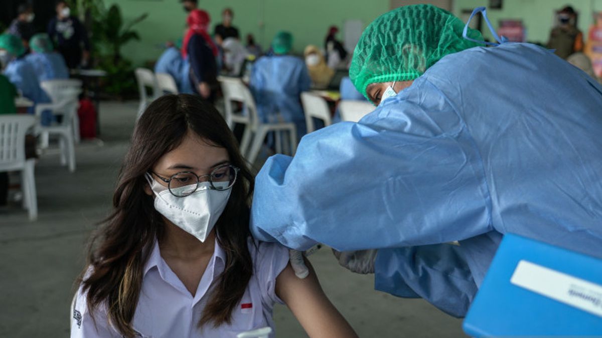 Médecin FKUI: Suspendre La Vaccination Pendant Un Mois Pour Que L’immunité Se Forme