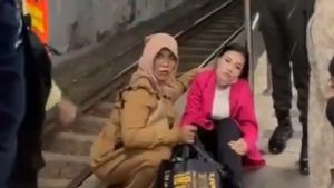 Handphone Mewah Dijambret, Karyawati Swasta Duduk Lemas di Peron 6 Stasiun Tanah Abang