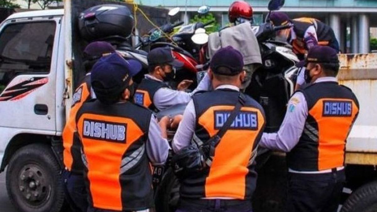 Don't Want To Work Inside The Office Despite Positions, Central Jakarta Sub-dept. Members Of The Central Jakarta Sub-dept. Against Leaders For The Sake Of Work In The Field