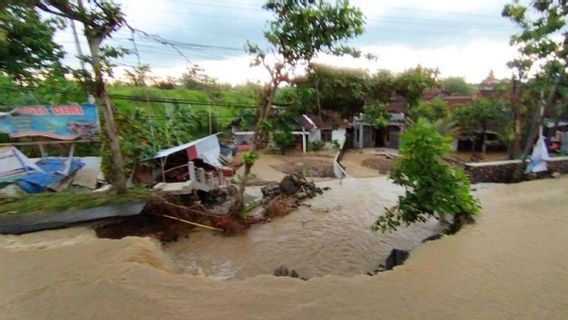 Imbas Banjir, 8.170 Warga Kabupaten Demak Mengungsi