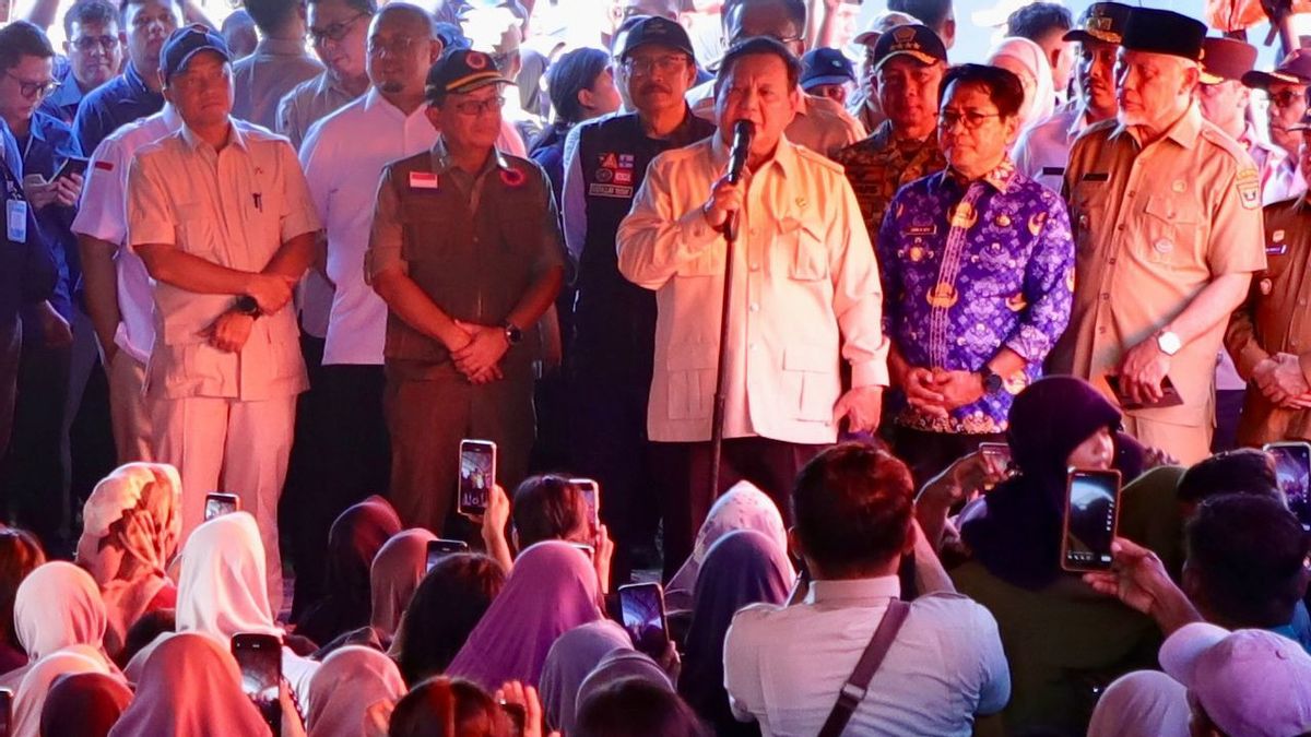 Prabowo di Hadapan Korban Banjir Janji Sikat Pencuri Uang Rakyat