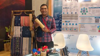 歩道での販売から始まり、G20の展示会に出展するNTTの竹職人の物語