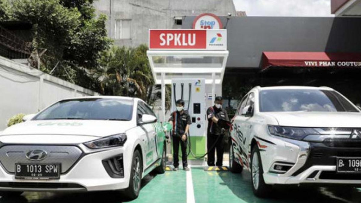 Cooperating With BPPT, Pertamina Inaugurates Three Locations Of Electric Car Gas Stations