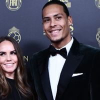 Van Dijk Cuma Bercanda, Dunia Terlalu Cinta pada Ronaldo