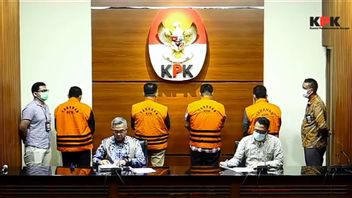 Le Développement De L’affaire Zumi Zola, 4 Anciens Membres Du DPRD Jambi Nommés Par KPK Comme Suspects