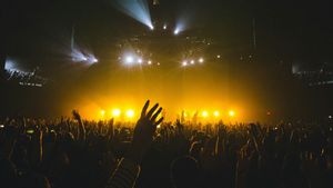 APMIは、抗議を集めたDAY6コンサートの会場を移動するプロモーターについて語った