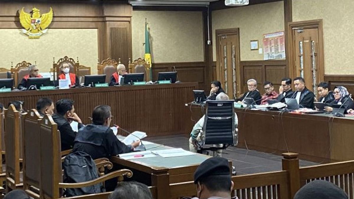 Harun Masiku,Hasto Berang的贿赂案听证会上的热烈辩论与语言专家的声明