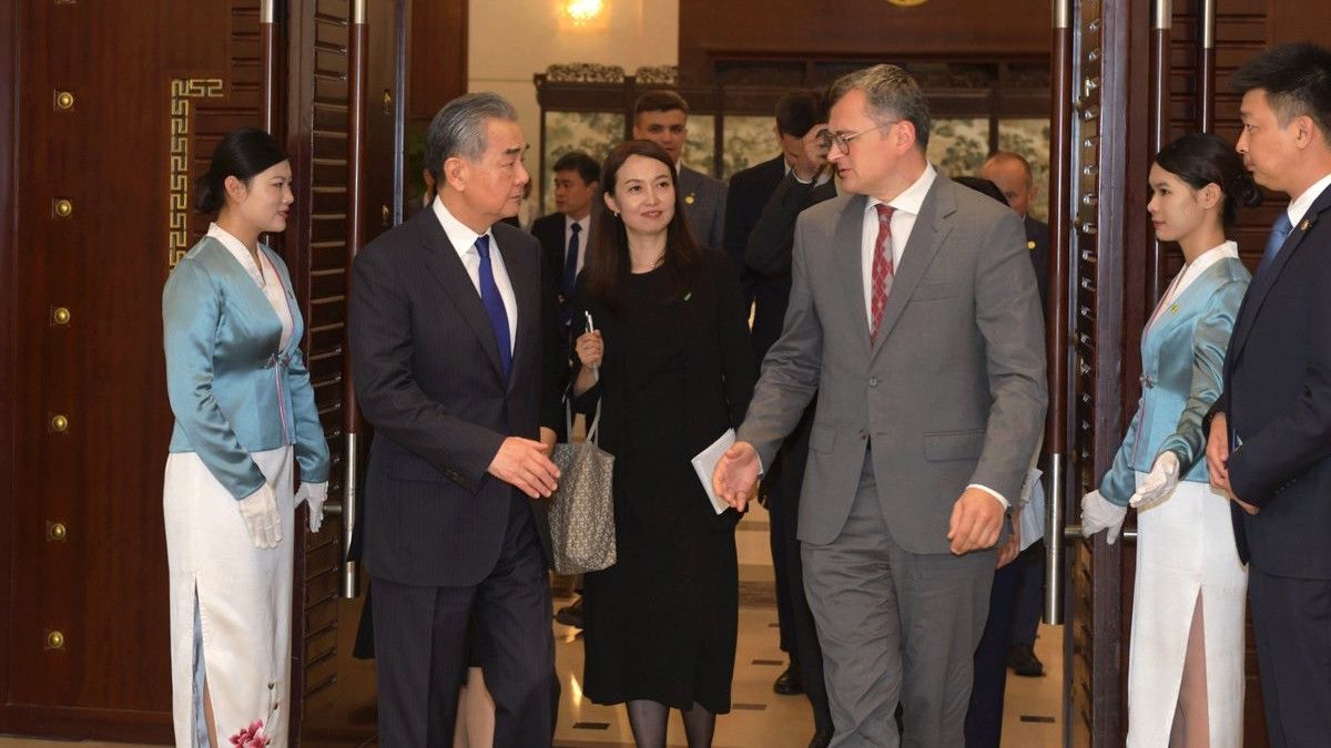 Meeting Foreign Minister Wang Yi Three Hours, Dmytro Kuleba Conveys Ukraine's Preparedness For Dialogue With Russia