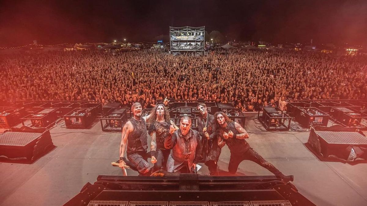 Gokil! Powerwolf Makes History Appear At Metal Festival Using Augmented Reality Technology