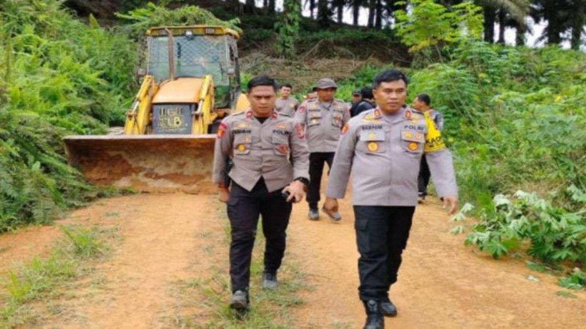 大規模パトロールのコティム警察のパーム油の略奪への期待