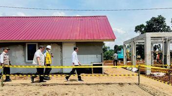 2区Cianjur地震受害者搬迁房屋已完工但尚未移交