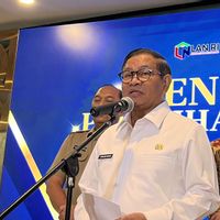 Pramono Imbau Warga Gunakan Transportasi Umum Saat Perayaan Tahun Baru 2026 