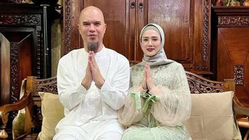 New Marriage Recognized By The State In 2020, Mulan Jameela And Ahmad Dhani Unite KK For The Sake Of Children