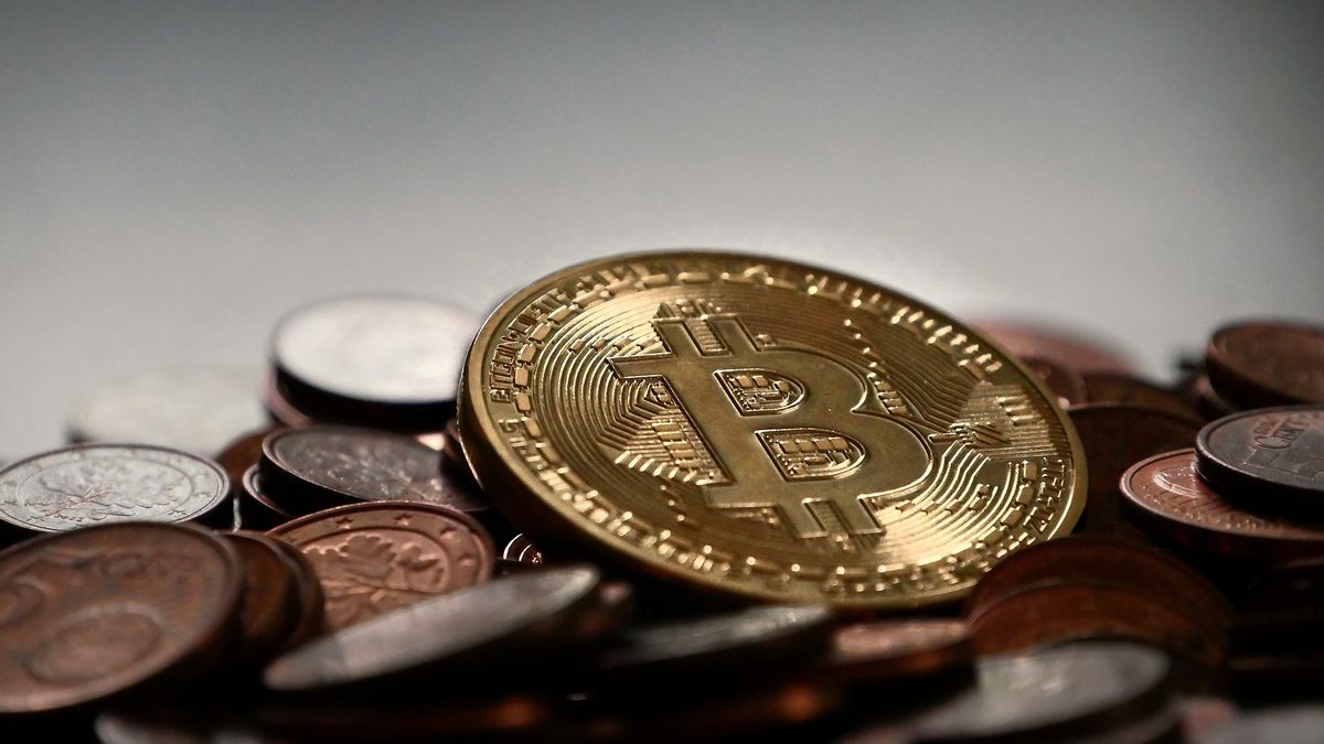 <i>Cryptocurrency</i> Masih Merah, Harga Bitcoin Menguat Tipis 