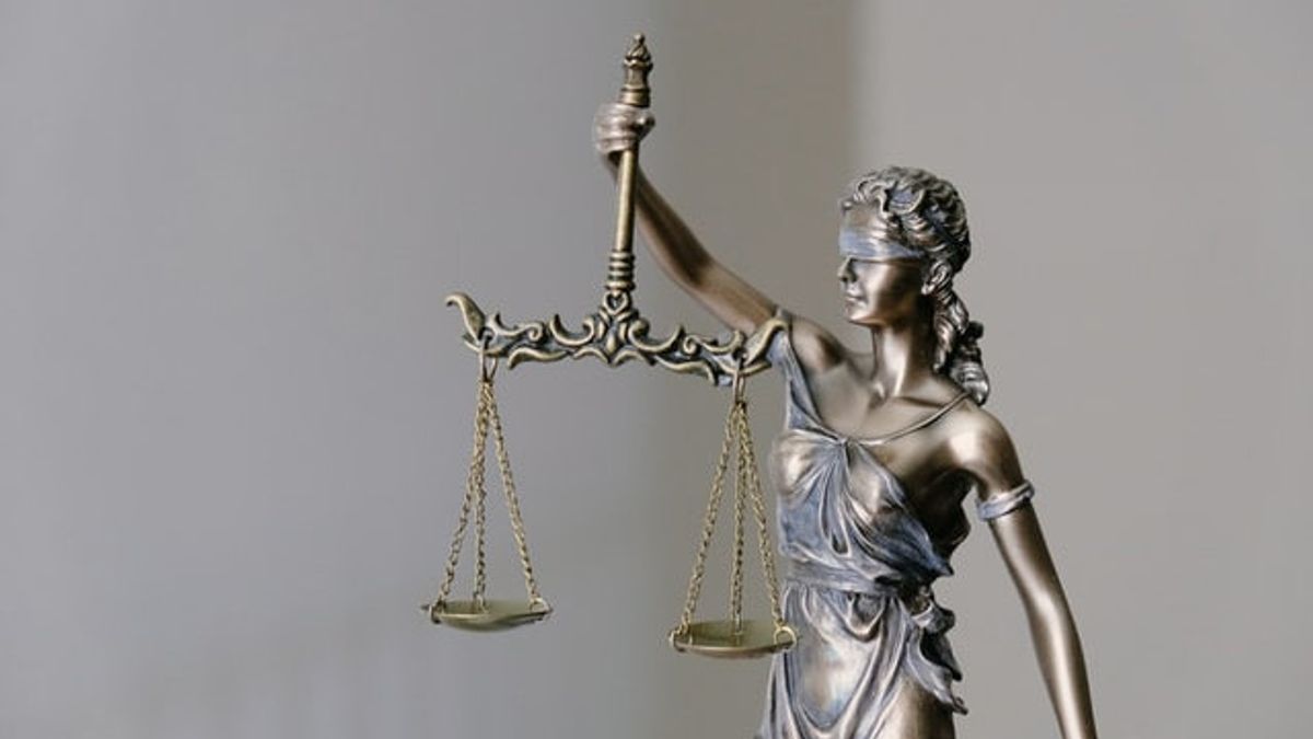 Eks Jubir PSI Bandingkan Sikap Ahok dan Rizieq di Pengadilan: Emas Asli versus Imitasi