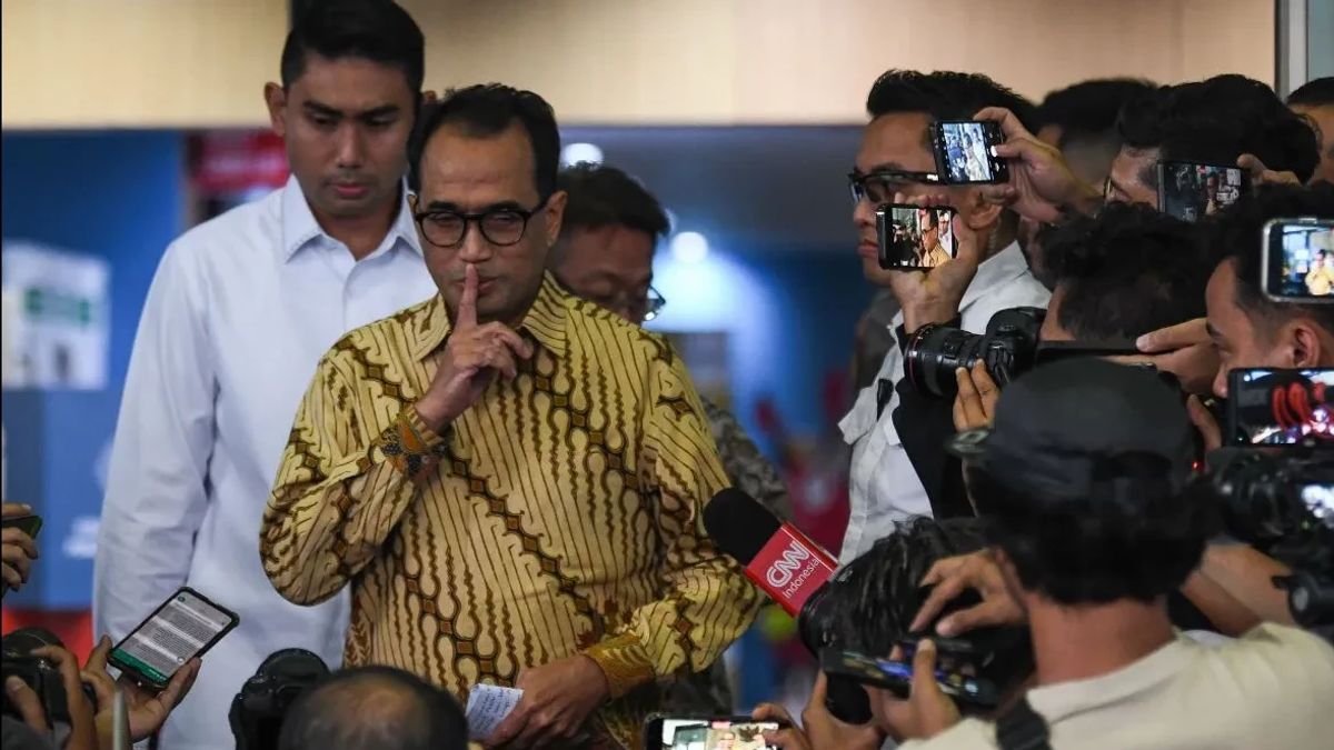KPK Periksa Eks Menhub Budi Karya Sumadi Terkait Kasus Suap Proyek DJKA