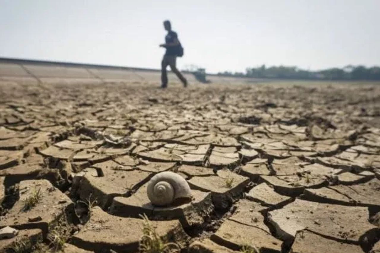 エルニーニョの影響、タンゲランワカナカン摂政政府は住宅のパナンプンガン水を構築します