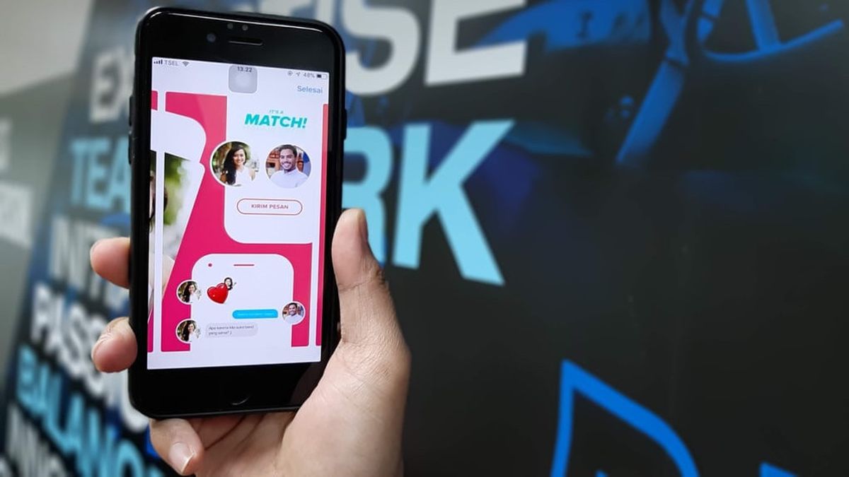 Pengguna Tinder Indonesia Segera Bisa Nikmati Petualangan Interaktif 'Swipe Night'